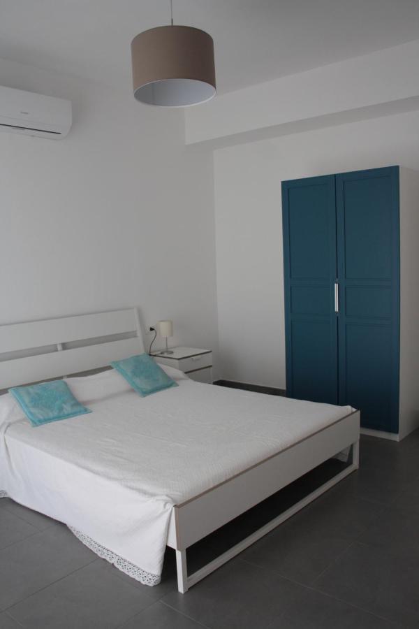 Gli Olivi Bed & Breakfast Oliena Bagian luar foto